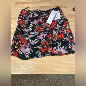 Zara Bandeau flower print top in size XS. Super cute & brand new 🦋
